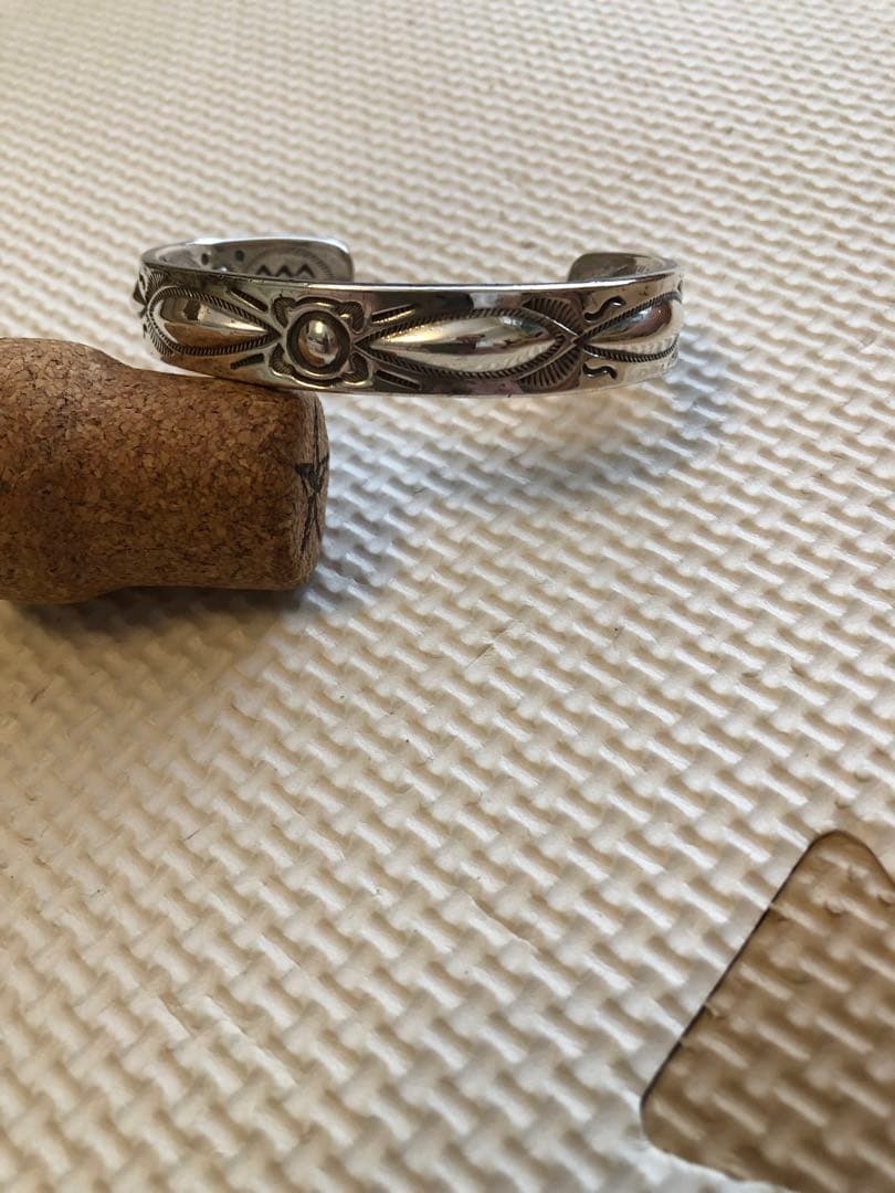 レイ アダカイ　ダブルスタンプバングル