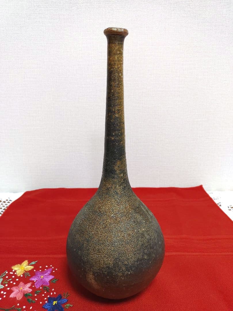 備前焼 各見信利 花入 鶴首花瓶 一輪挿し 共箱 共布 付き