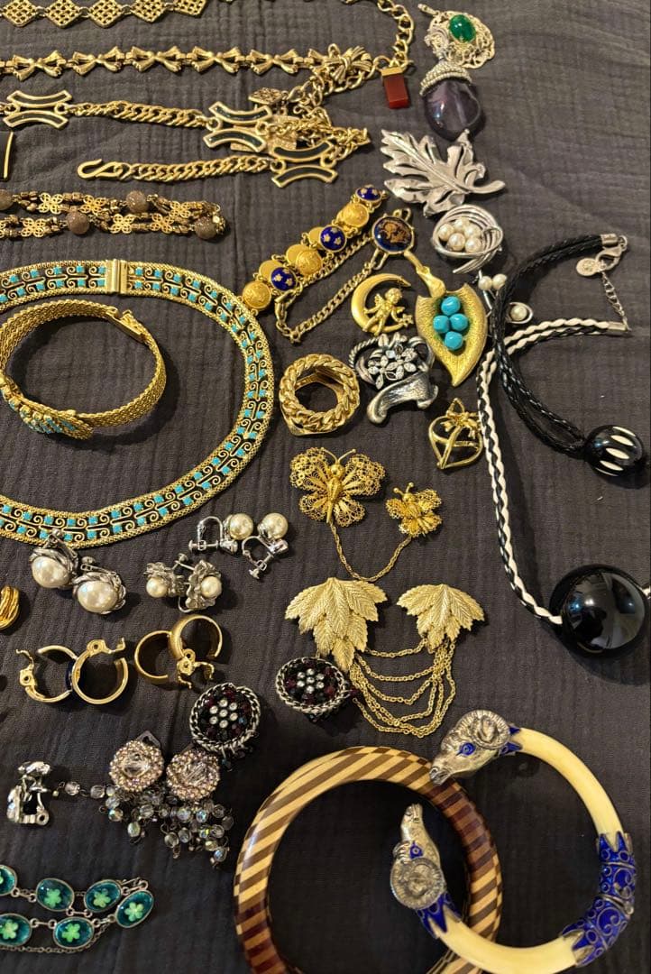 コスチュームジュエリー　まとめ売り