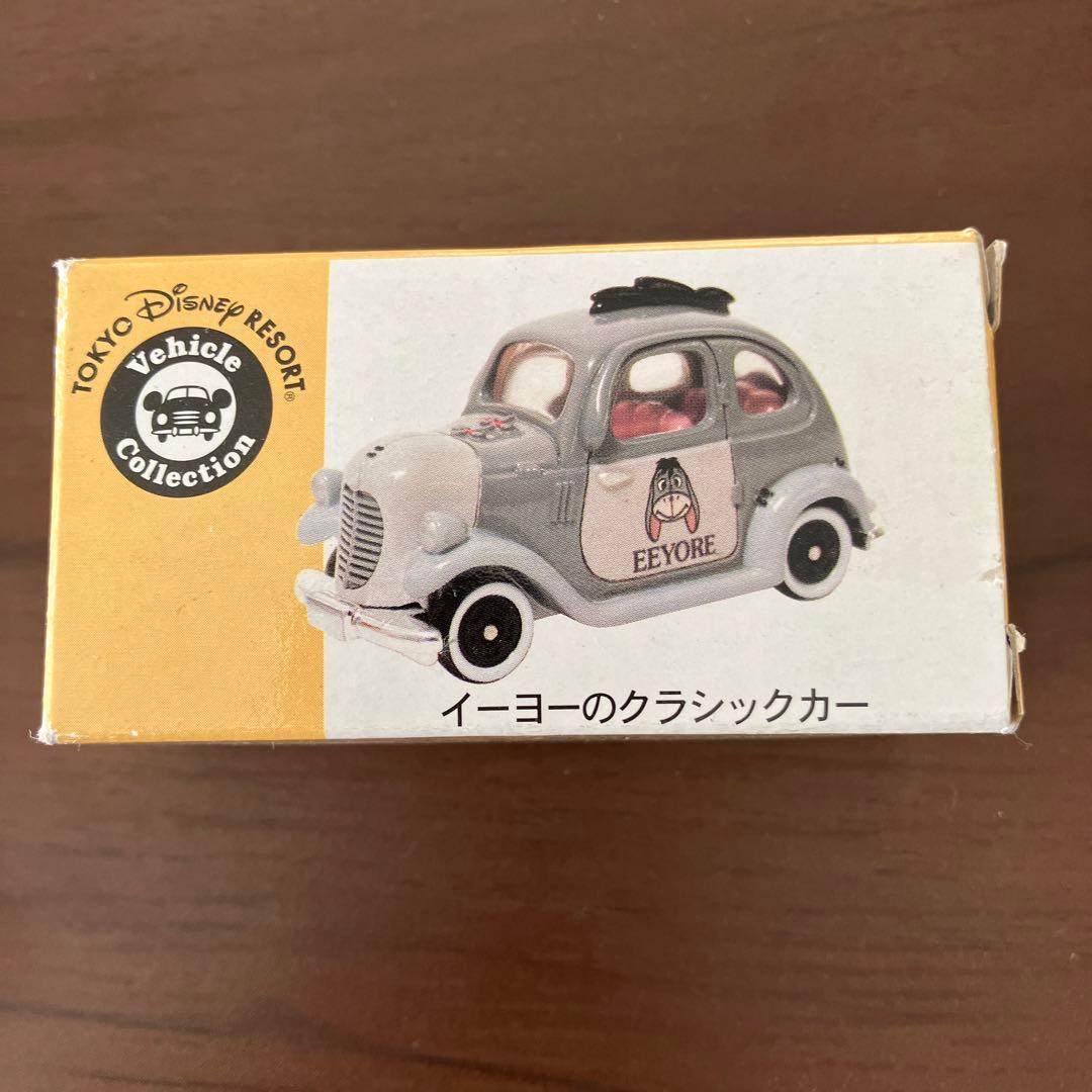 トミカ　イーヨーのクラシックカー　ディズニーリゾート