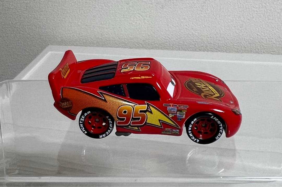 カーズ、ミニカーマテルライトニングマックィーンRADIATOR SPRINGS