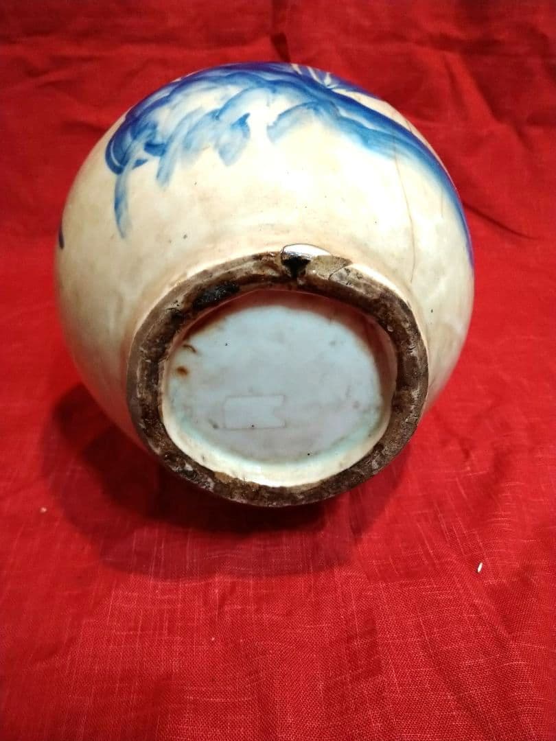 ⬛【山水】８０年前のヴィンテージ・コレクション品・骨董品【昭和の貫入柄花瓶・壺】