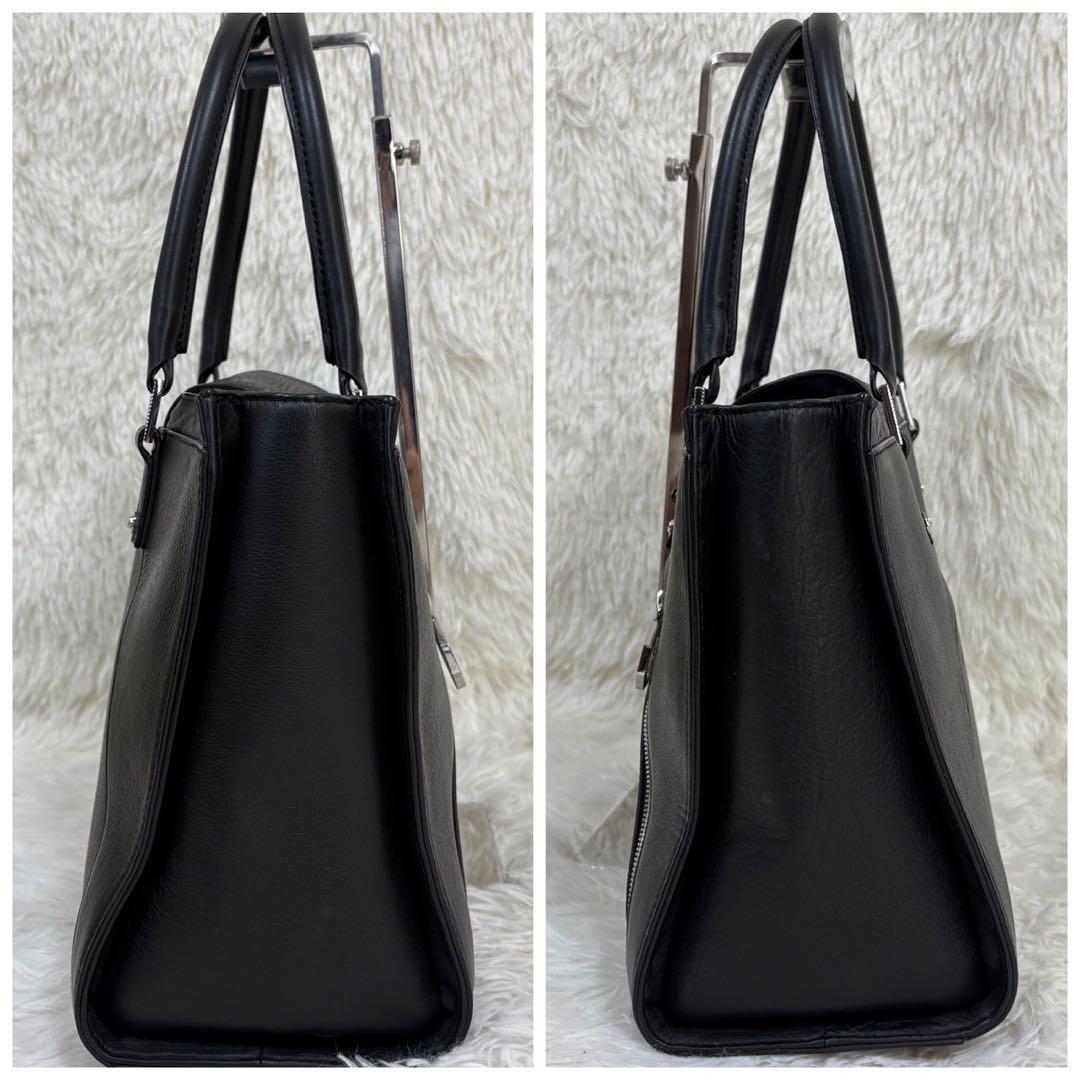 未使用級✨ ディーゼル レザー トートバッグ ハンドバッグ 黒 ジップ ロゴ金具