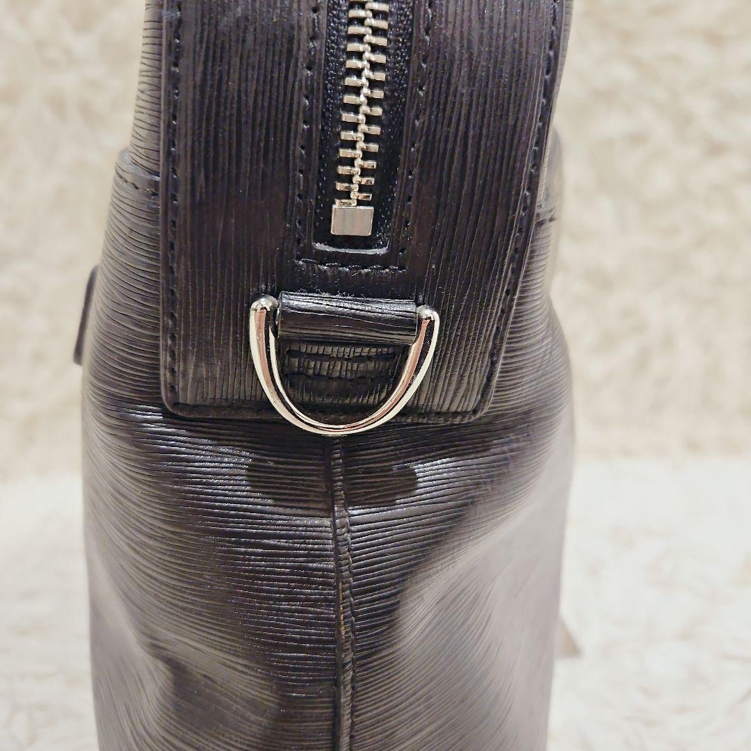 美品 ペッレモルビダ ビジネスバッグ キャピターノ ウェーブレザー PC 黒