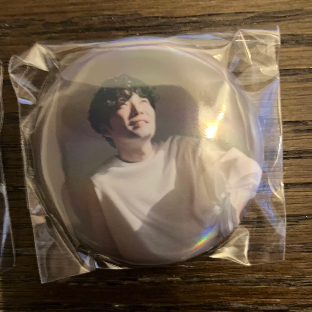 ユニ　星野源　写真入り缶バッジ 8個セット