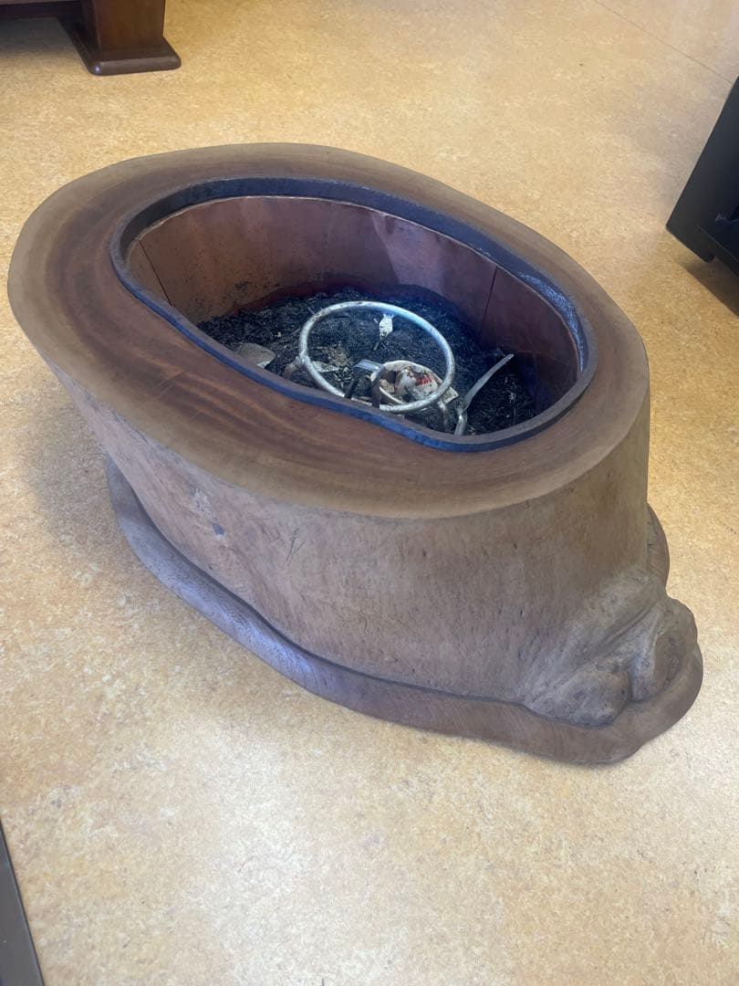 アンティーク大型、火鉢、昭和レトロ 丸太 くりぬき火鉢 欅 ケヤキ 灰付き