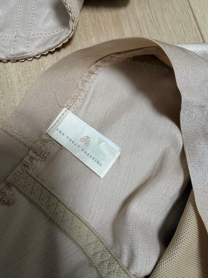 【期間限定値下げ】美品トリートドレッシング　ブライダルインナー