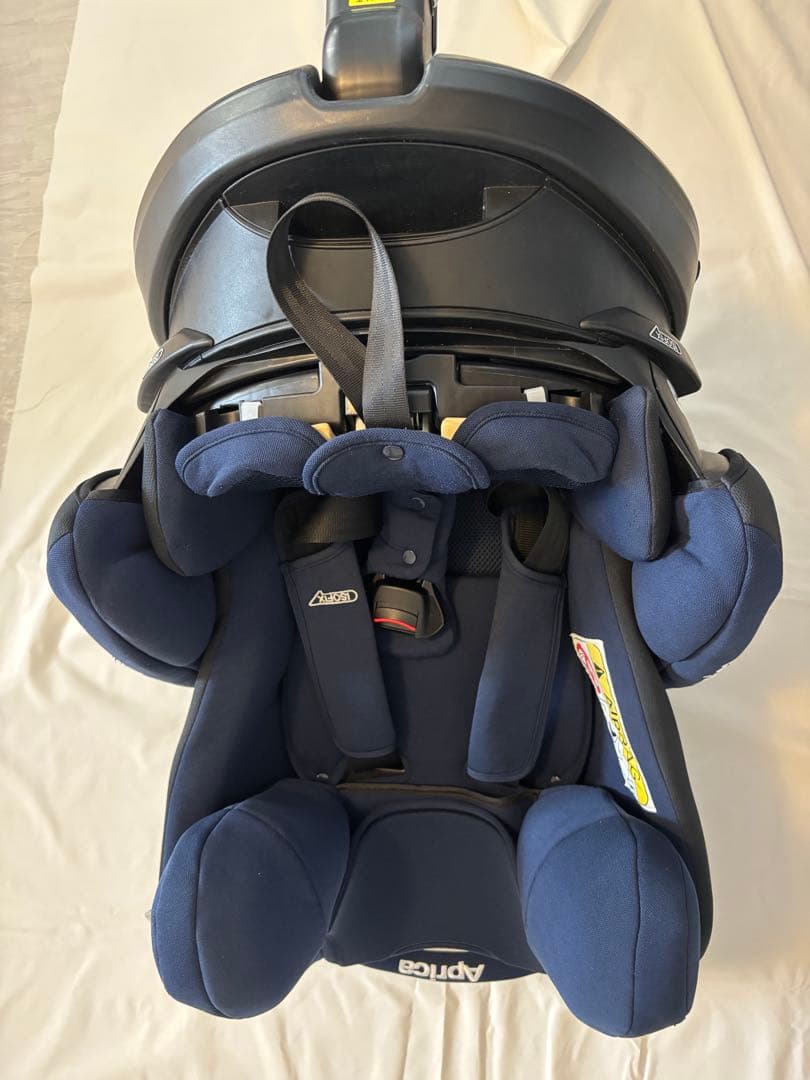 Aprica 回転式チャイルドシート ネイビー　ディアターンプラス