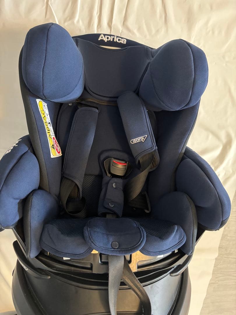 Aprica 回転式チャイルドシート ネイビー　ディアターンプラス
