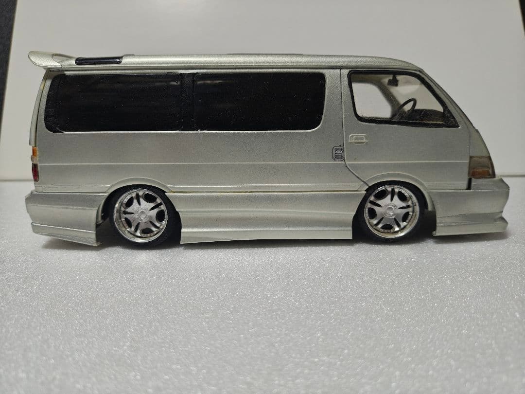 1/24 ハイエースプラモデル 2台セット 自作バニング＆ワゴン