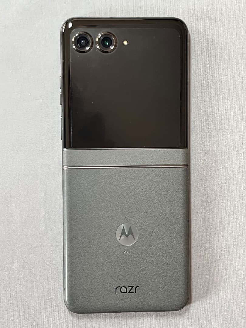 【値下げ】Motorola RAZR50 512GB SIMフリー コアラグレイ