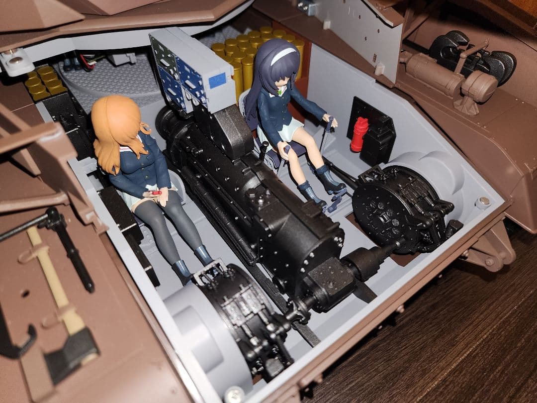 音*丸様 アシェット ガールズ&パンツァーⅣ号戦車　完成品