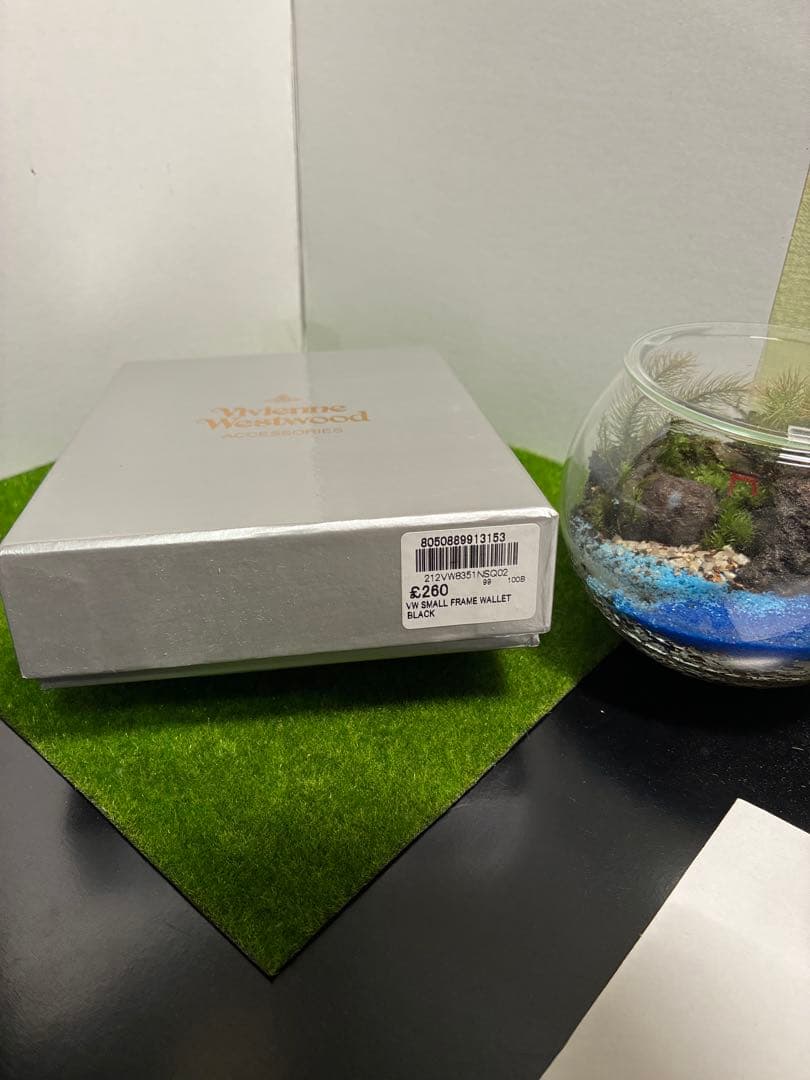 ☆人気【新品】Vivienne Westwood 三つ折り財布 トリコロール柄