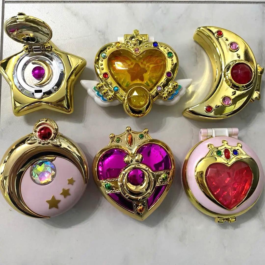 セーラームーン「変身コンパクトミラー」ガチャガチャ カプセルトイ