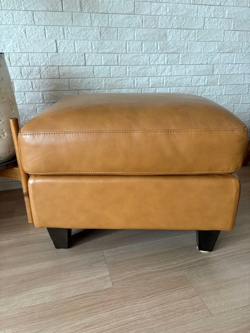 IDEE 牛革オットマン　キャメル色