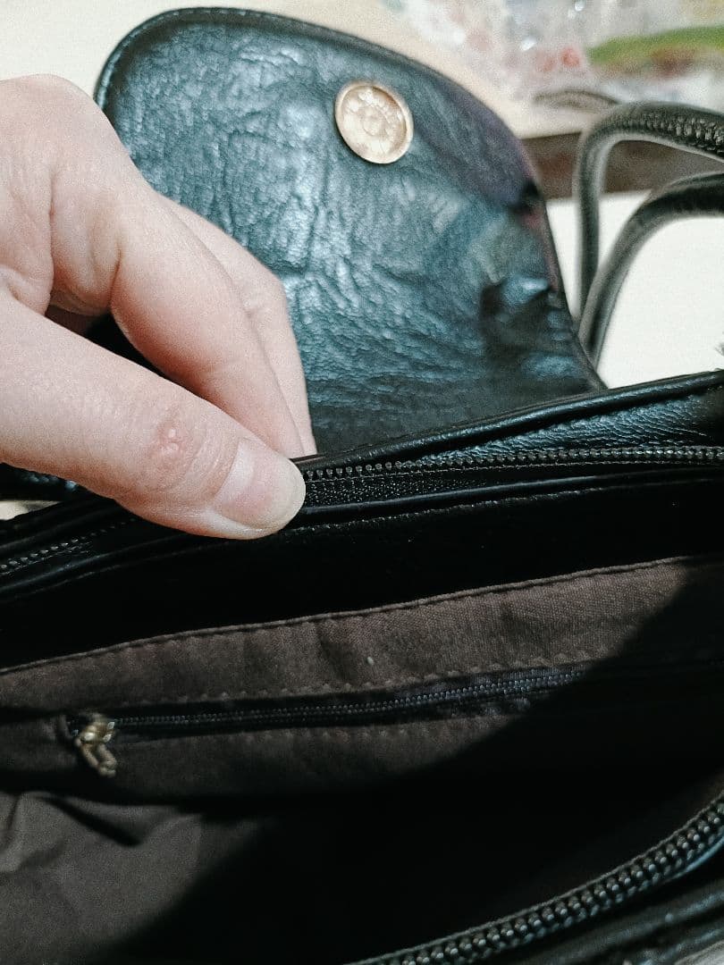 K.Watson様　新品　Agnes b ブラック　ショルダーバッグ