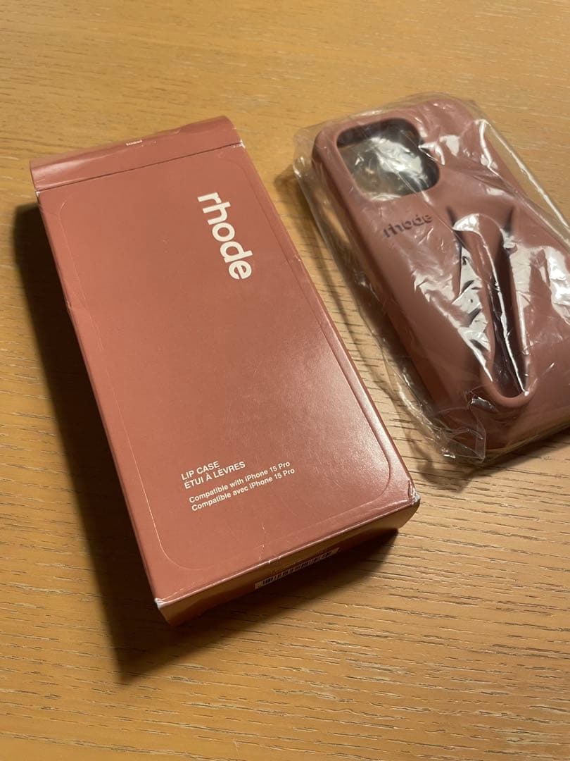 確実正規品 Rhode iPhone15Proケース 秋限定 Toast 新品 日本未入荷