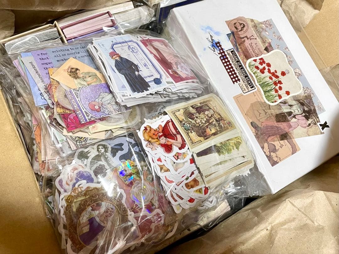大量】コラージュ素材 まとめ売り 整理 最後の箱！