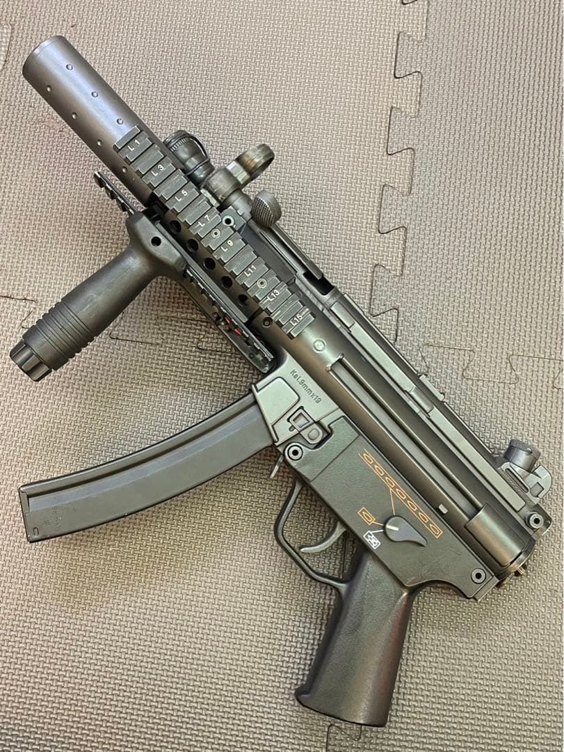 東京マルイMP5 カスタム、フルメンテ、メタルリペイント済み動作確認済み