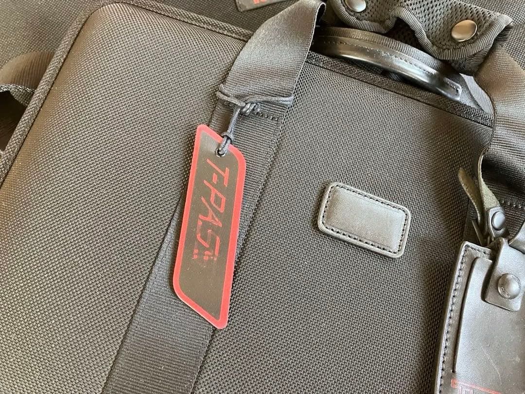 ⚠️genuine激レア 美品TUMI TPASS PCケース