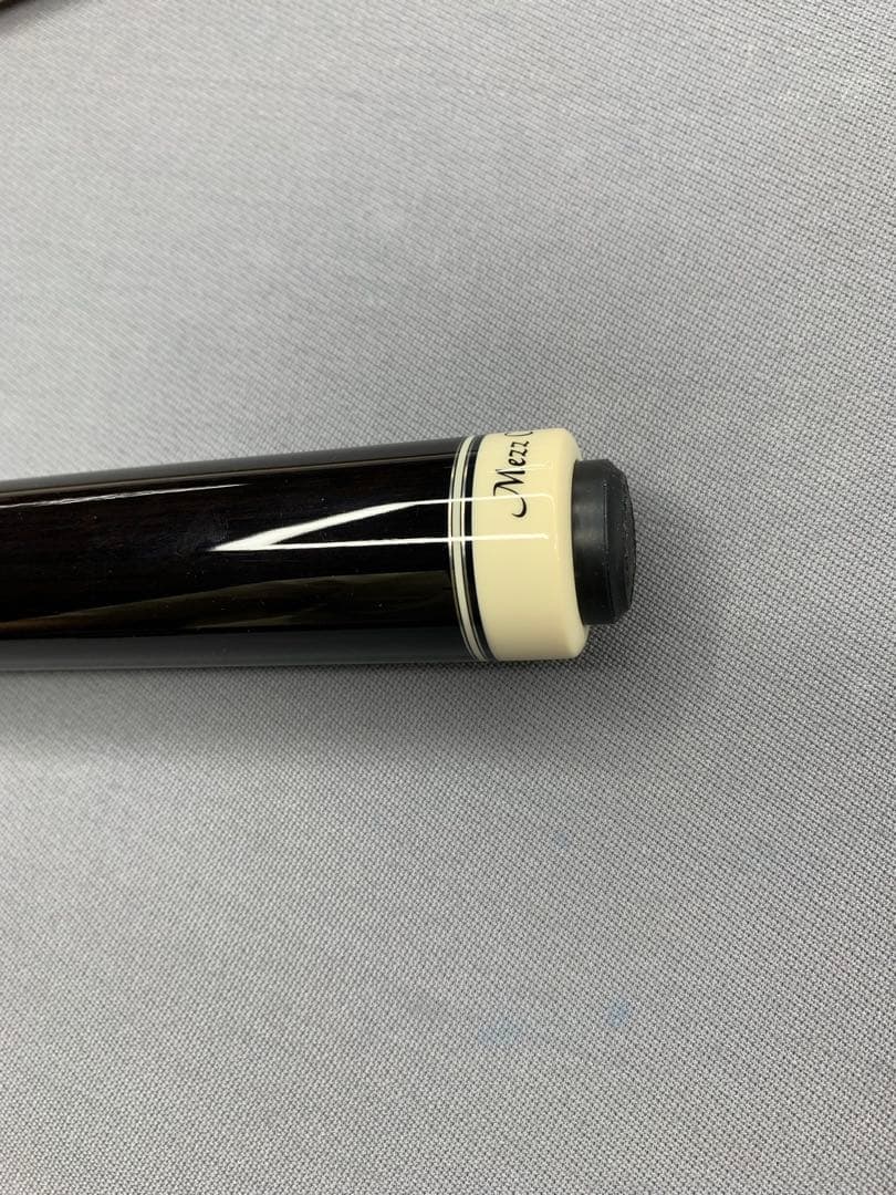 Rtx 　ほぼ新品　mezz axi ビリヤードキュー