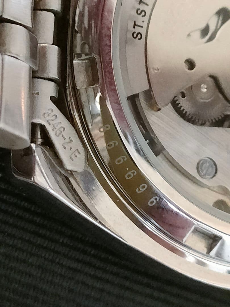 【美品】SEIKO 5 デイト 裏スケルトン 自動巻腕時計