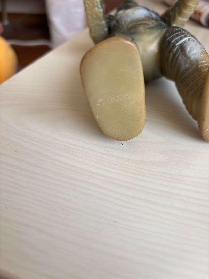 ク*マ様 【激レア、希少品】当時物　ソフビ　怪獣ウィンダム。早い者勝ち。