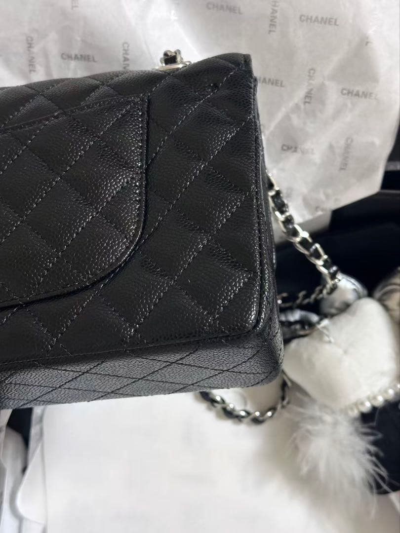 ノベルティ　CHANEL チェーン　ブラックバッグ　キャビアスキン