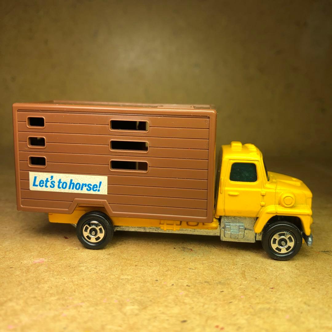 トミカ フォード キャトル トラック　青箱NO.F62 馬運搬車箱無 日本製