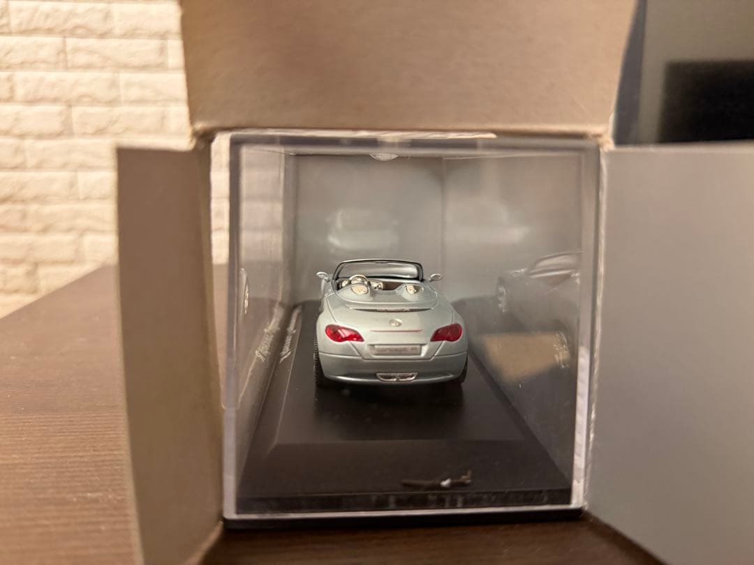 フォルクスワーゲン　Concept R シルバー　ノレブ　ミニカー