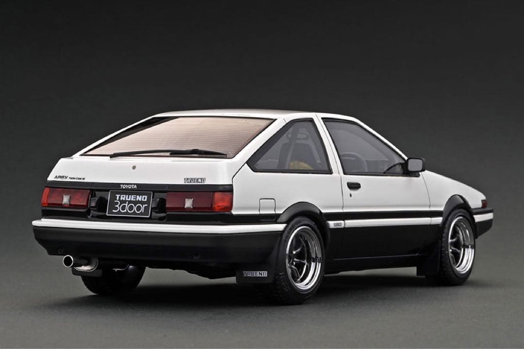 限定80台 1/18 Toyota Sprinter Trueno AE86