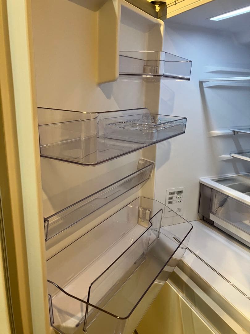 2025年製Panasonicチルド付冷蔵庫 【NR-C33ES1L-W】左開き