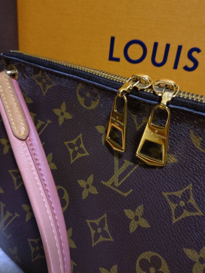 直営路面店購入　ルイヴィトン　モノグラム　ロレッタ