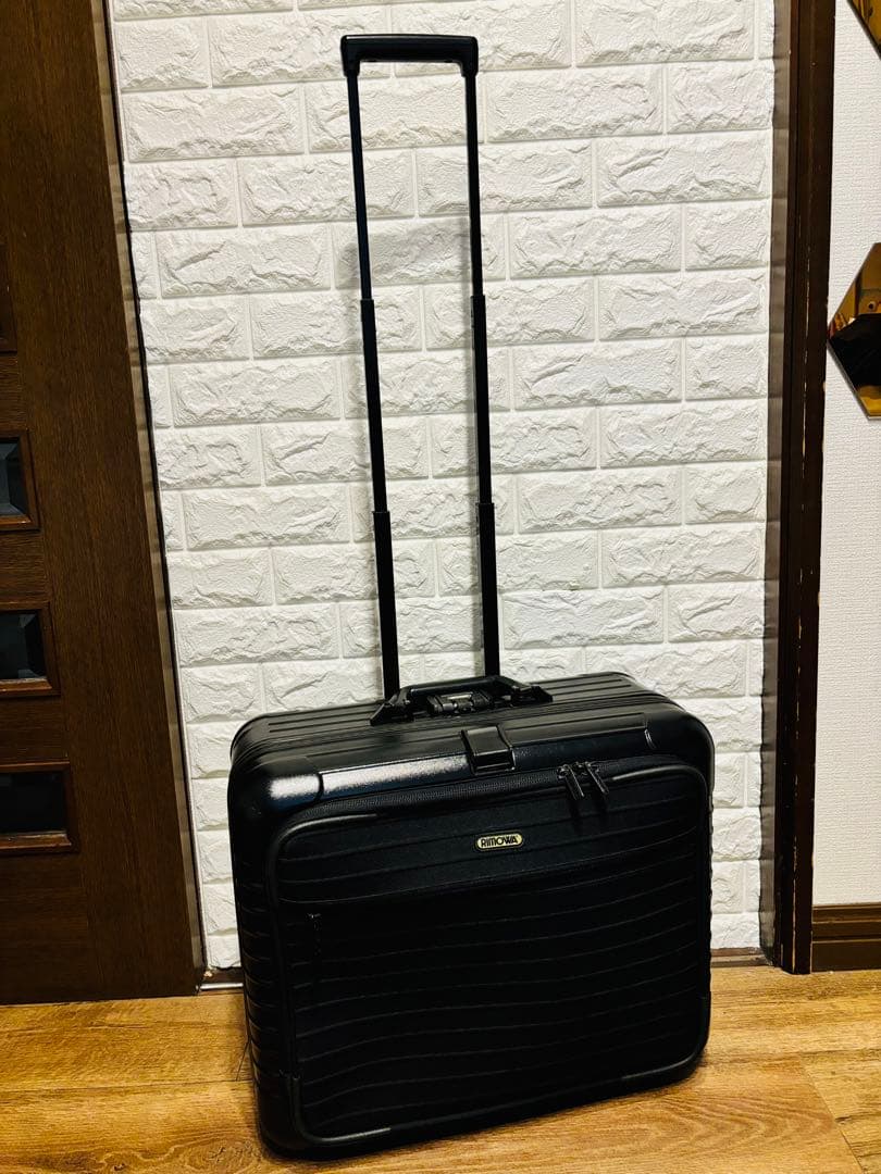 RIMOWA ボレロ キャリーケース 機内持ち込みサイズ