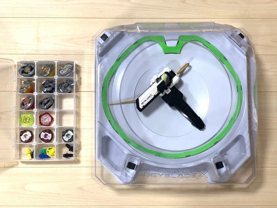 Takara Tomy - 【未開封】ウルボーグ4 爆転シュートベイブレード