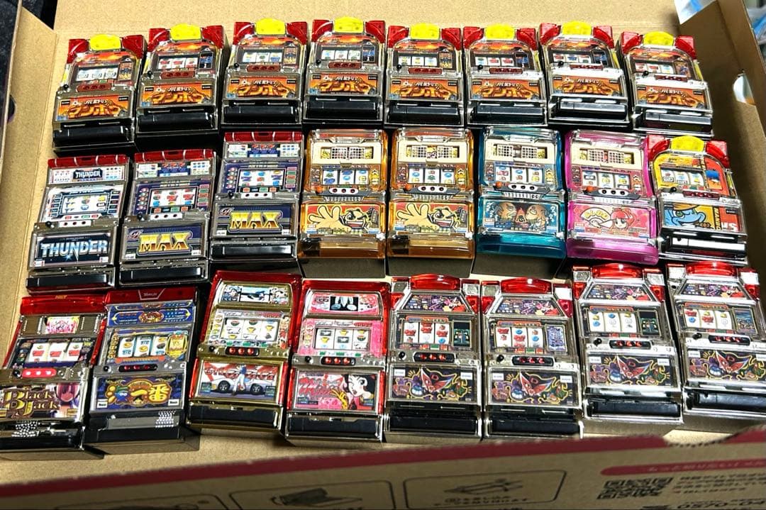 スロット ミニチュア 24個 - メルカリ