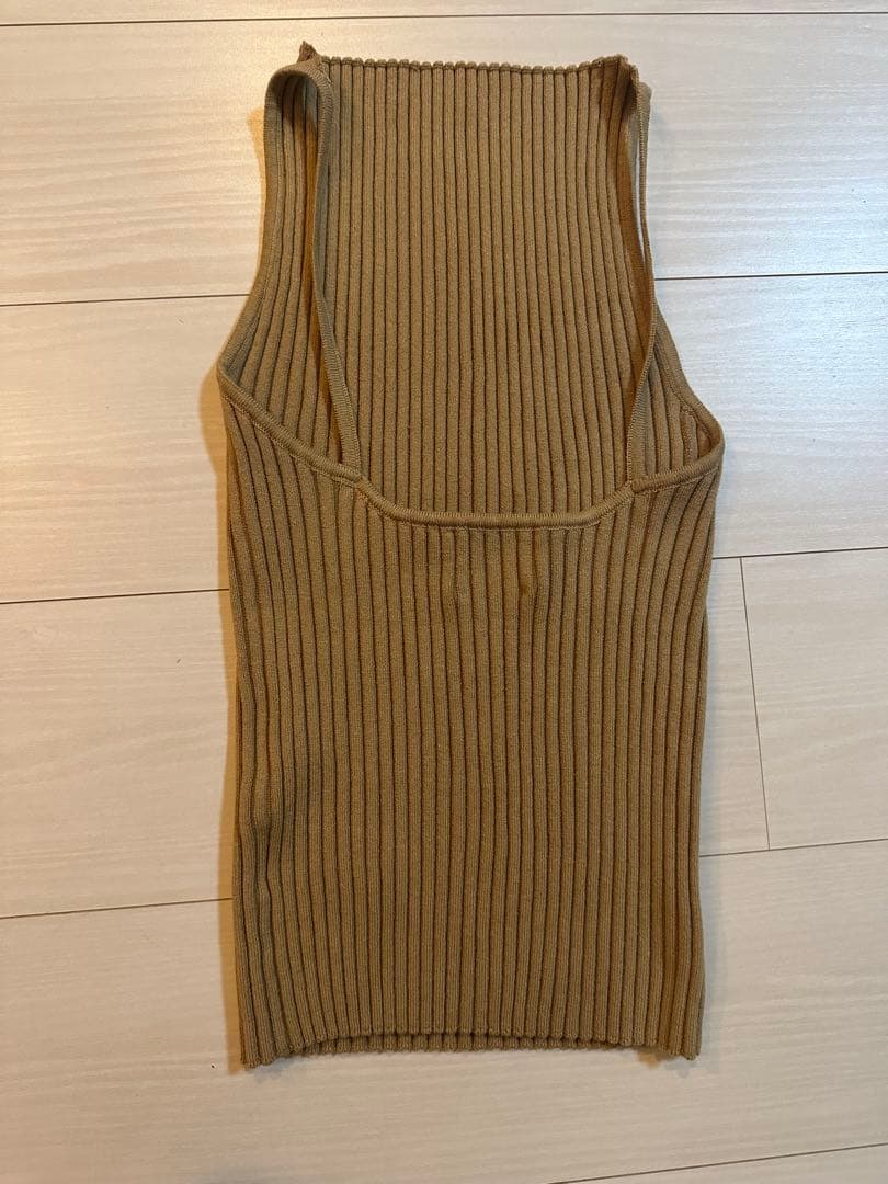 SHISHIKUI ベージュ　 リブ編み タンクトップ