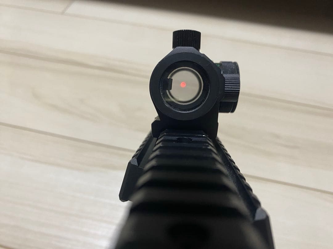 レア　東京マルイ　p90 ストライレイルシステム　スイベルエンド　バッテリー付き