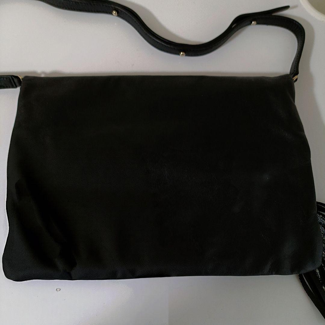 美品 アニヤハインドマーチ 斜めがけ可 ショルダーバッグ レザー　ブラック