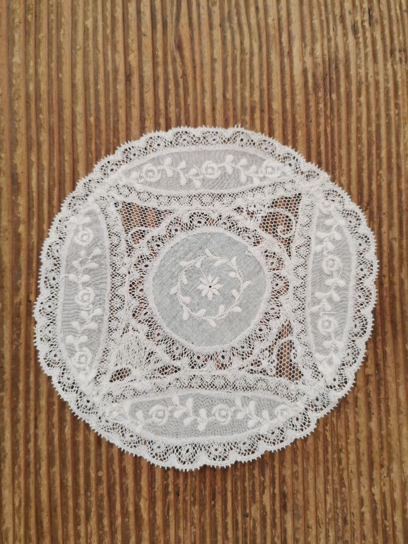 アンティーク ノルマンディーレース 小さなドイリー ロゼッタ エン