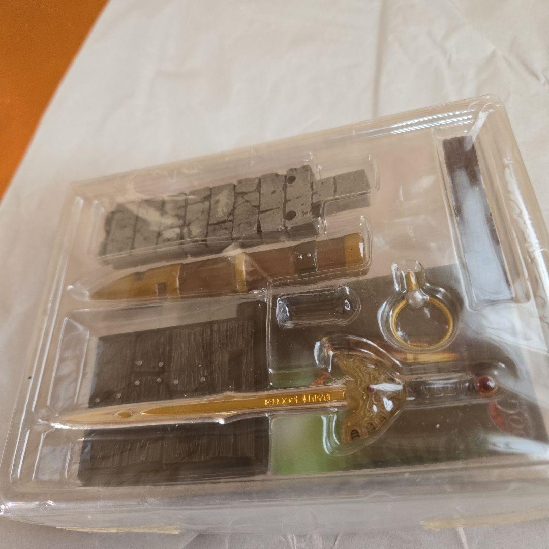 【未開封】ドラゴンクエストレジェンドアイテムズギャラリーロトの剣メタリック