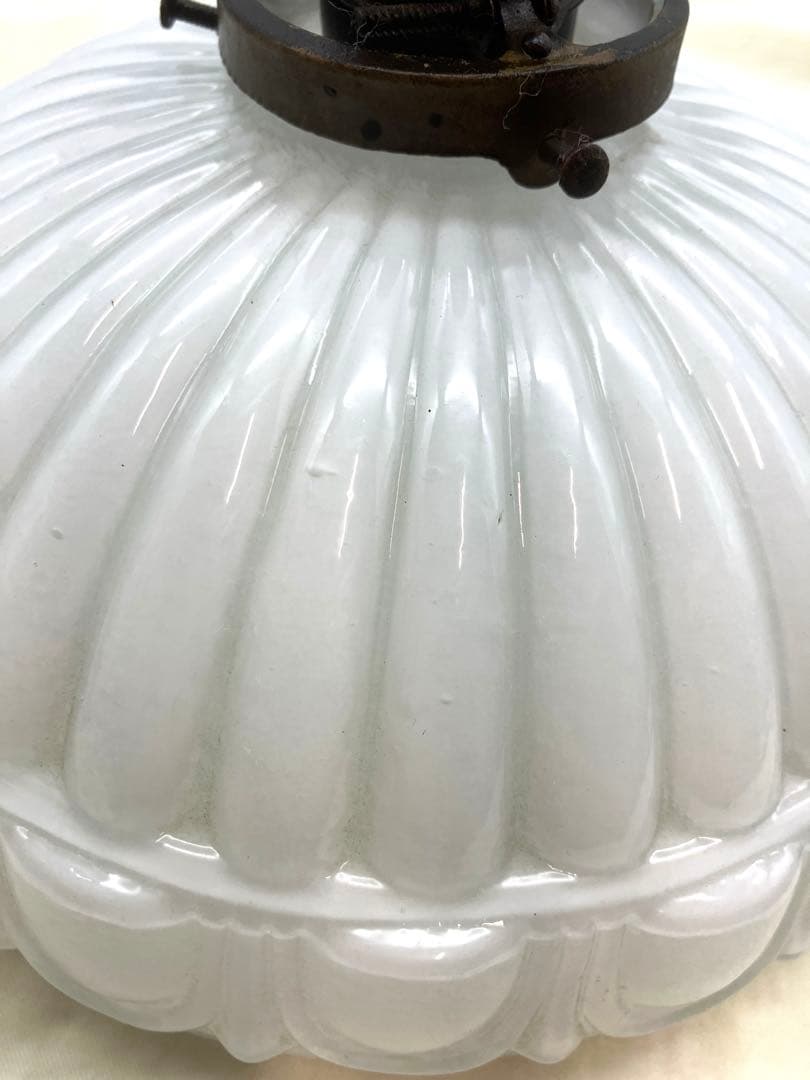 昭和レトロ　電笠 乳白ガラス　プレスガラス　セル巻き　古い電傘　ガラスシェード