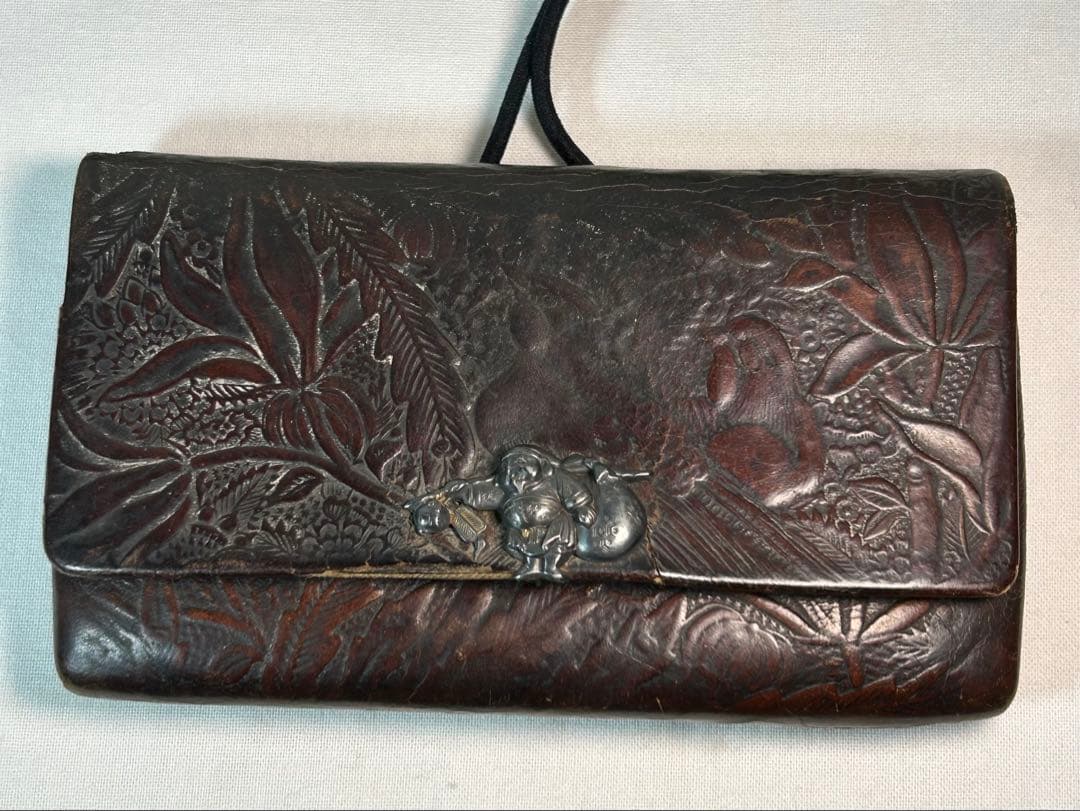 煙草入れ 木製煙管入れ 古銭図彫 在銘 銀キセル