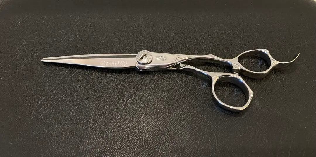 理容カットシザーまとめて20本譲ります 中古シザー・美容はさみ通販