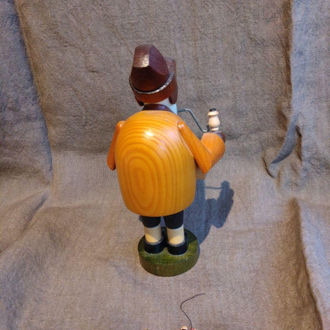 煙出し人形 白い髭のおもちゃ売り屋さん