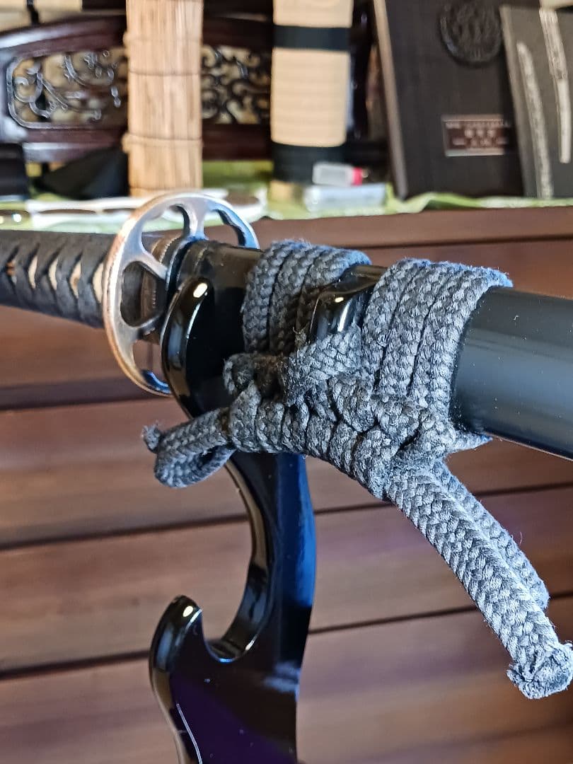 肥後拵え、居合用模造刀、本木　本鮫革　車輪鍔　樋入り砂型刀身 (訳有り価格)