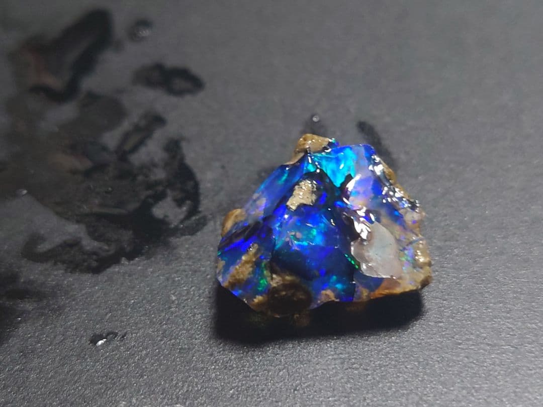 エチオピアウェロ産 オパール 原石 青色 鉱物標本 原石