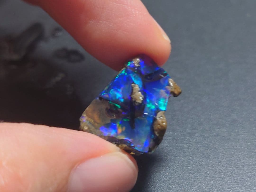 エチオピアウェロ産 オパール 原石 青色 鉱物標本 原石