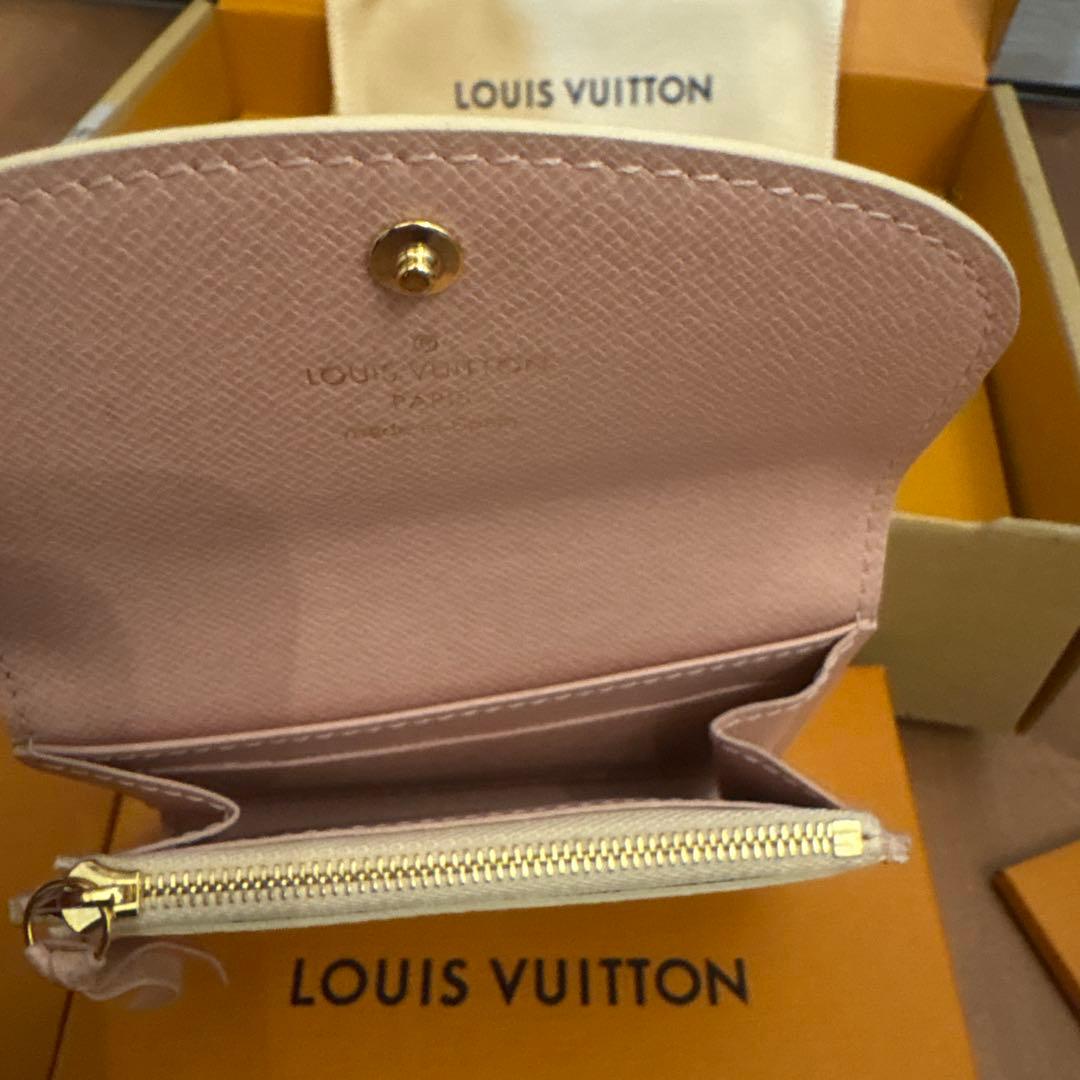 りゅうこ LOUIS VUITTONケース小銭入ポルトモネロザリダミ