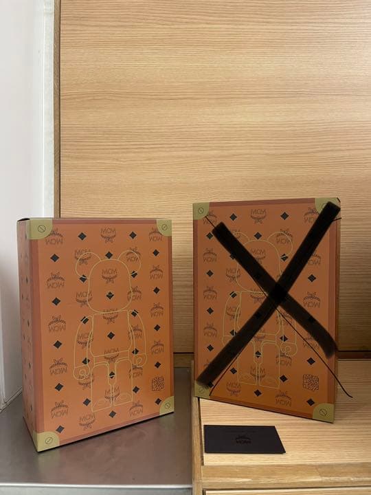 ゲーム・おもちゃ・グッズ MCM Be@rbrick 100% 400% x 1